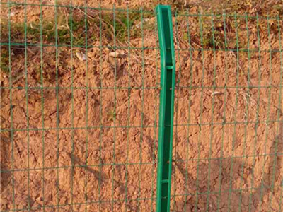 台湾C型柱护栏网